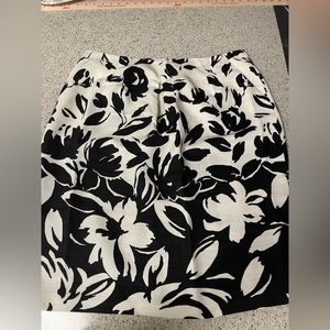 Ellen Tracy Women’s Flowy MIDI Black & White Skirt Back Zipper - SZ 14